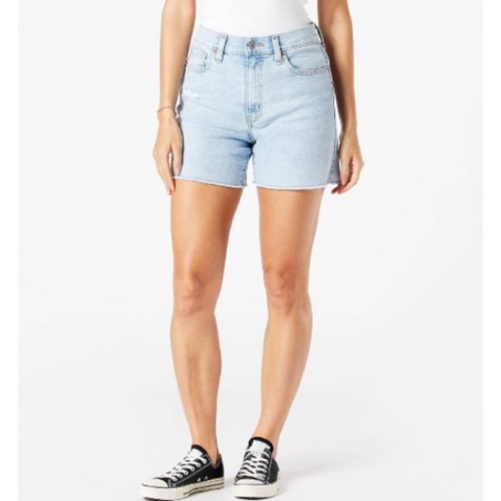 NWT Levi’s Vintage 5-in High Rise Shorts